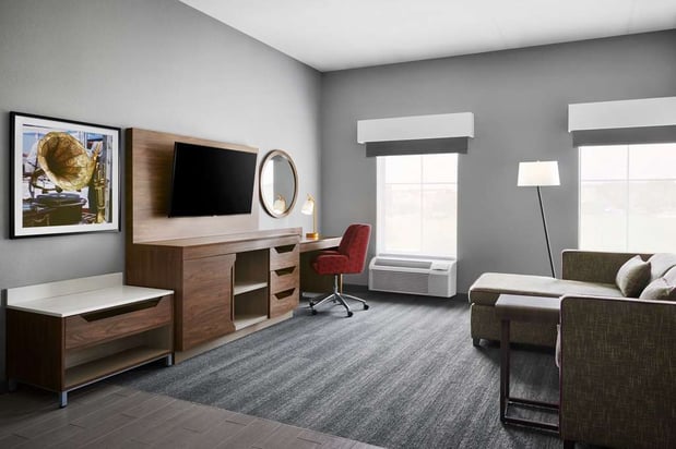 Images Hampton Inn & Suites Charlotte Steele Creek