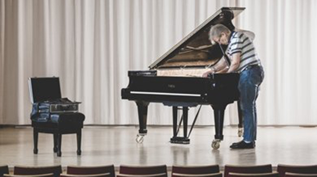 Images Din Pianostämmare I Halland AB