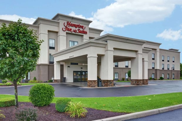 Images Hampton Inn & Suites New Hartford