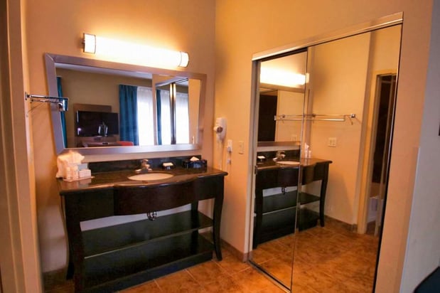 Images Hampton Inn & Suites Jacksonville - Beach Boulevard/Mayo Clinic Area