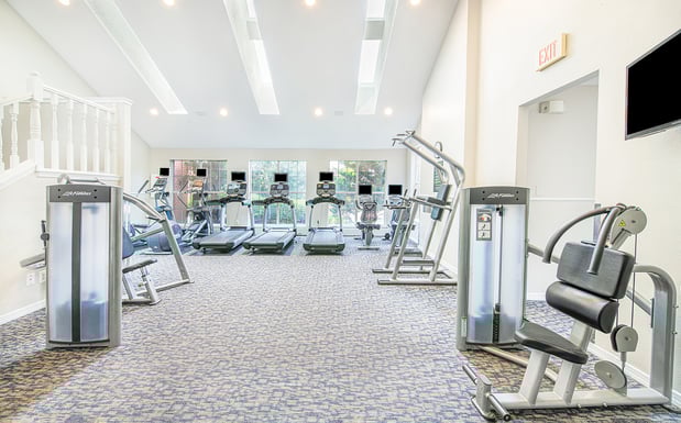 Images MAA Tysons Corner