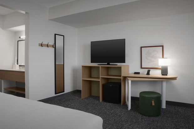 Images Spark by Hilton Miami Doral