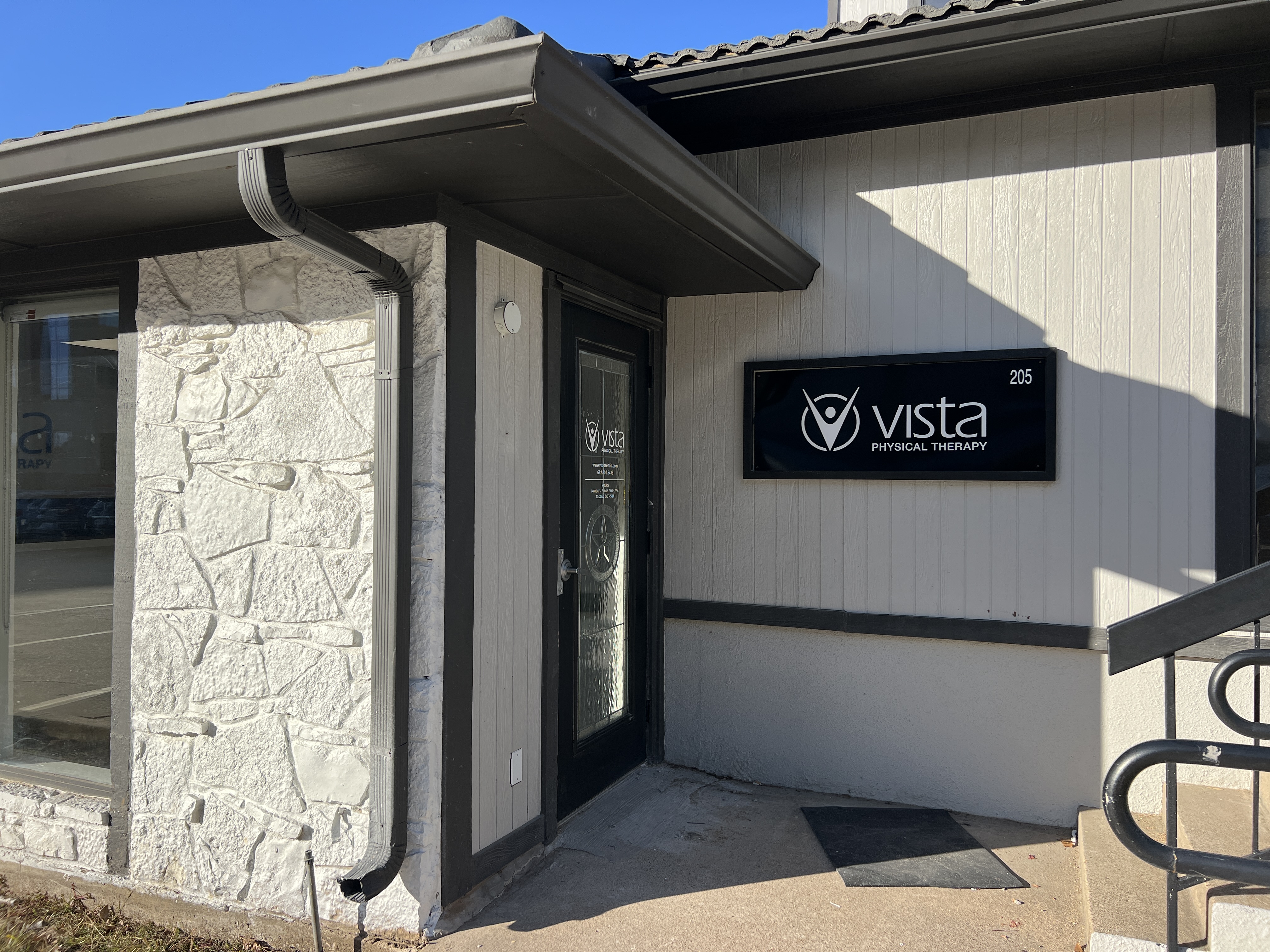 Vista Physical Therapy
601 Omega Drive
Omega