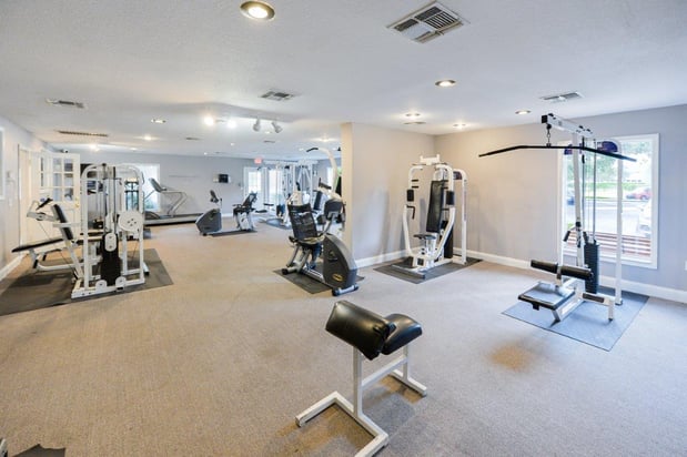 Images Reserve at Lake Pointe Apartment Homes