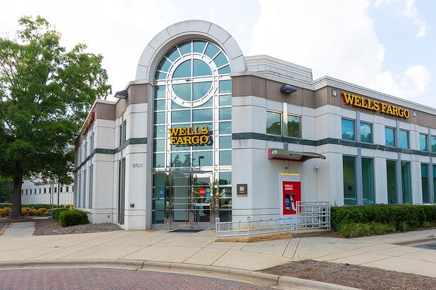 Images Wells Fargo Bank