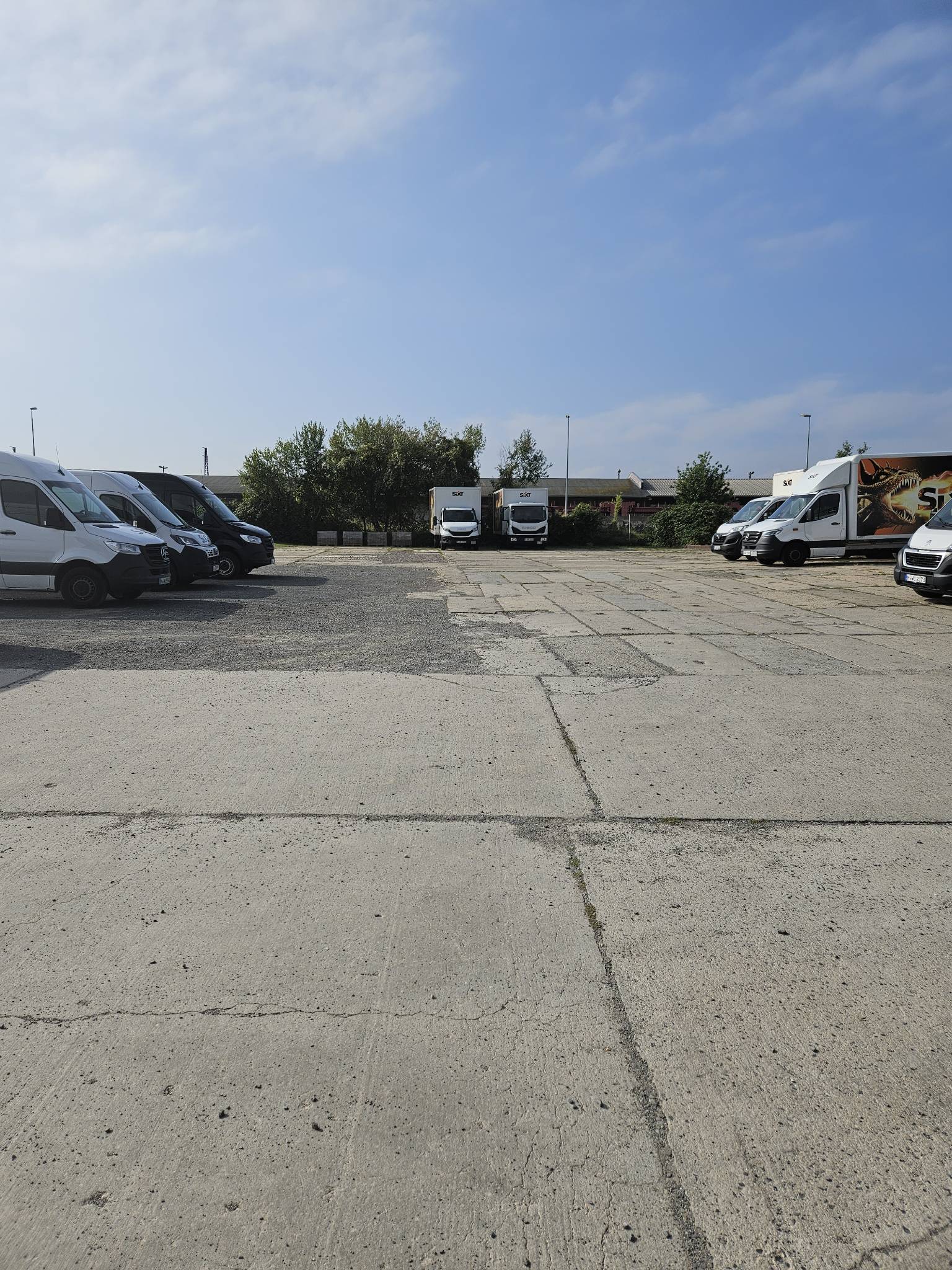 Sixt Truck Center / Van and Truck Rental Dresden, Hamburger Str. 11 in Dresden
