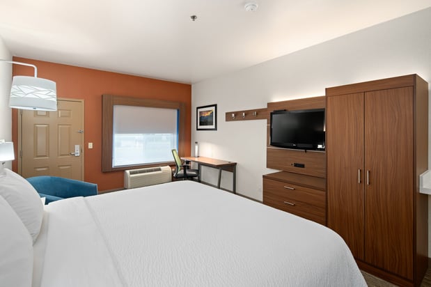 Images Holiday Inn Express & Suites Coeur D Alene I-90 Exit 11 by IHG