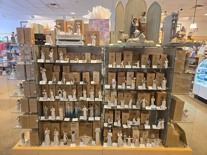 Images Gretchen's Hallmark Shop