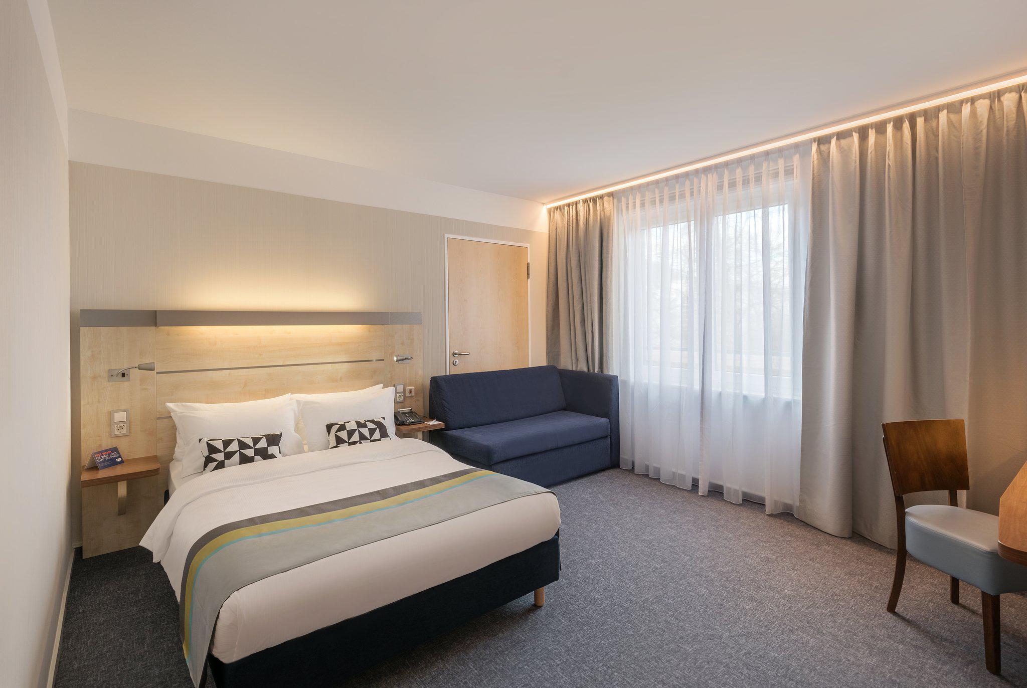 Holiday Inn Express Singen, an IHG Hotel, Am Schlossgarten 5 in Singen