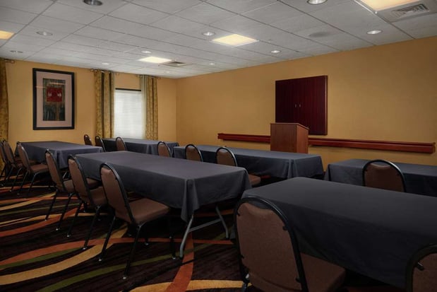 Images Hampton Inn Shrewsbury