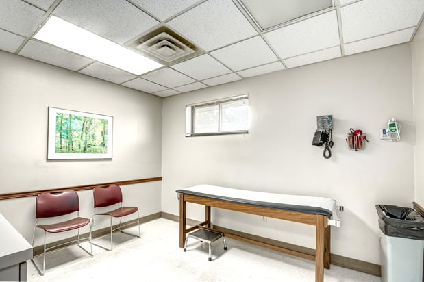 Images CareFirst Urgent Care - Springdale