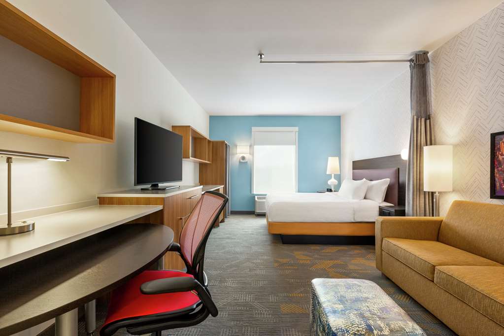 Guest room