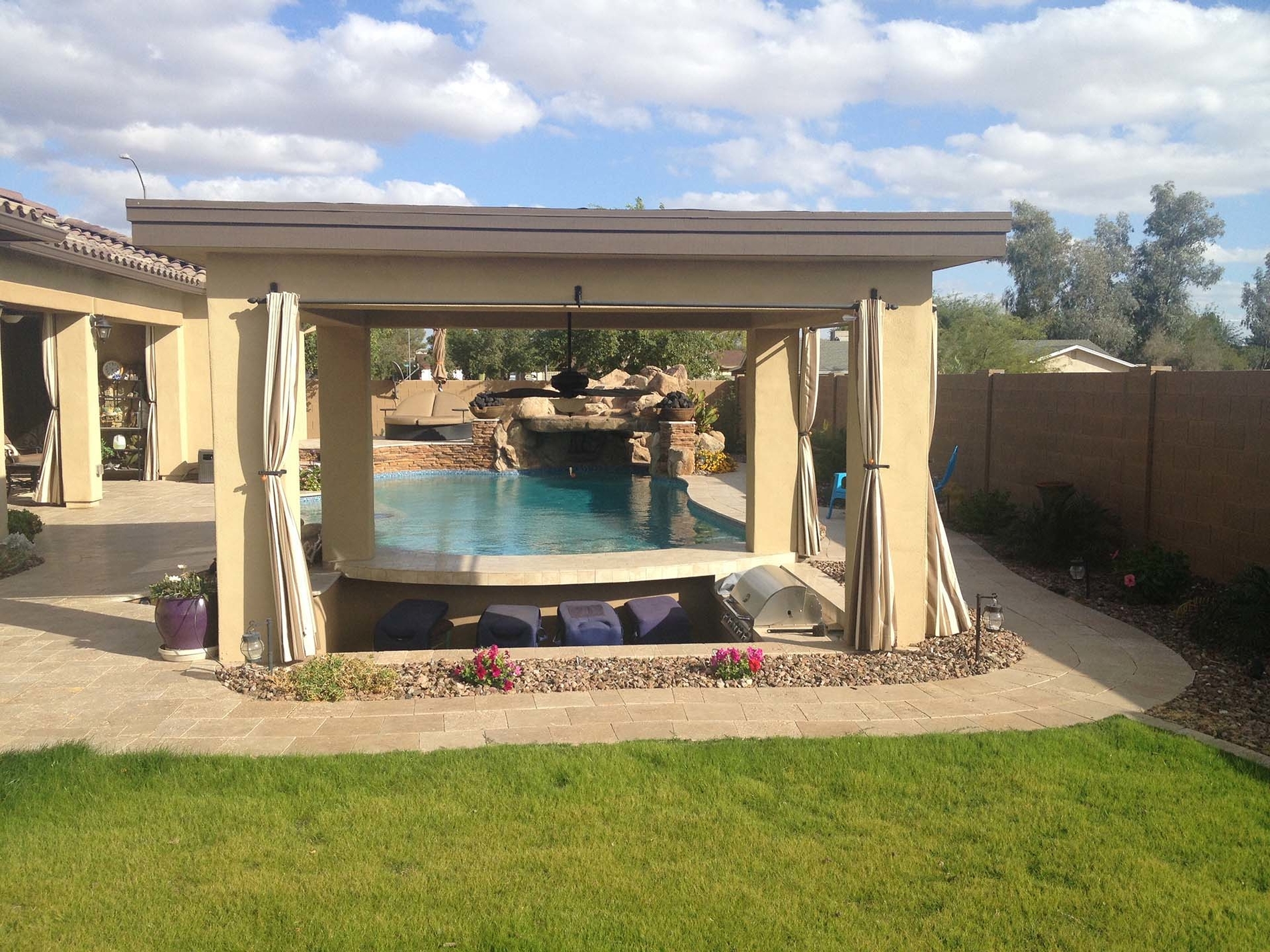 Images No Limit Pools & Spas