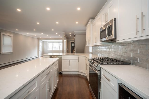 Images Tarek Hassieb, Team Tarek Real Estate Group | Liberty Realty | Hoboken Office