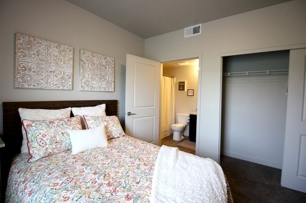 Images Clearfield Station Apartments