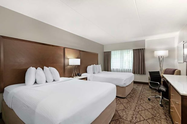 Images Best Western Plus Longbranch Hotel & Convention Center