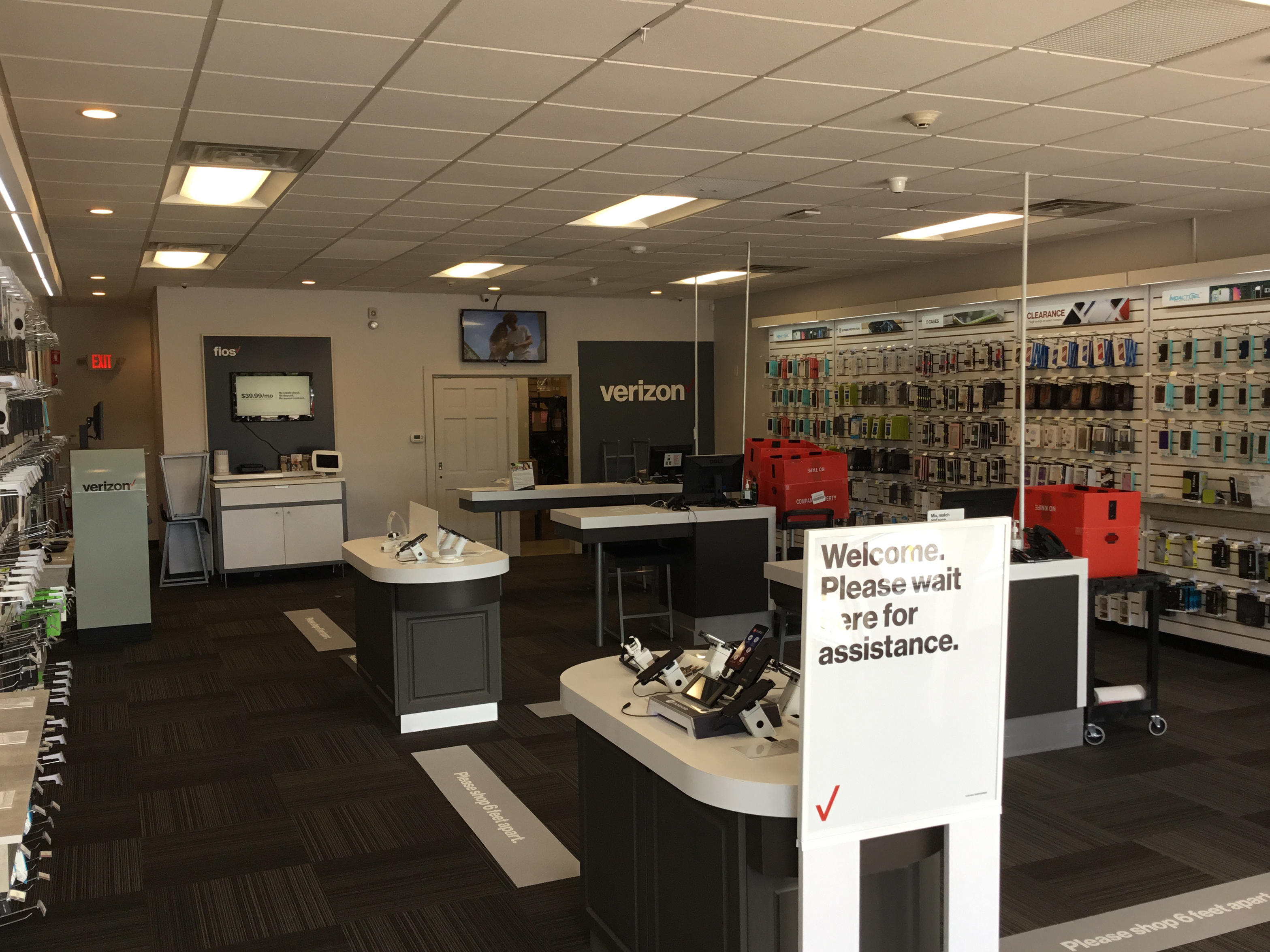 Verizon Authorized Retailer – GoWireless Photo