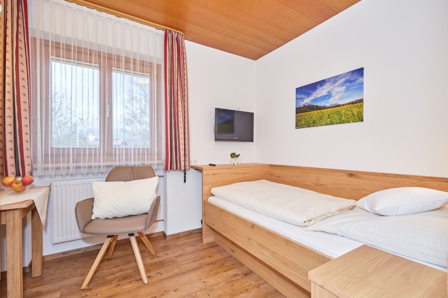 Gästehaus Flora, Dorfstr. 23 in Reit im Winkl