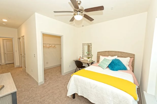 Images Midtown Sam Houston Apartments