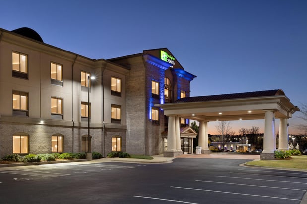 Images Holiday Inn Express & Suites Opelika Auburn by IHG