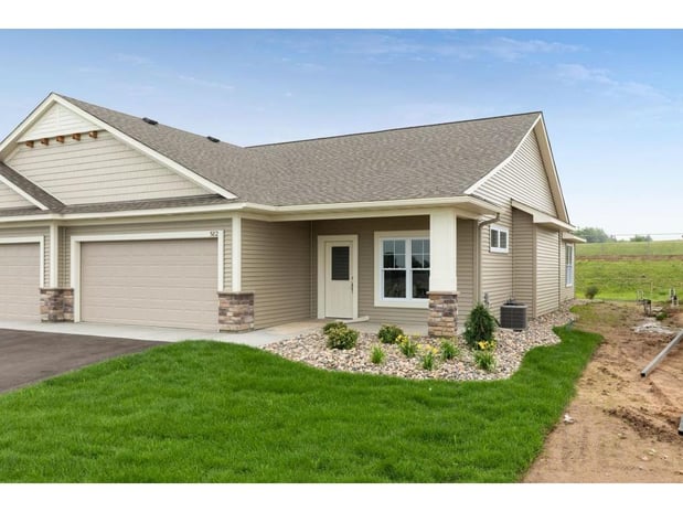 Images Jackie Kumm - Edina Realty - Real Estate Services in the St. Croix Valley