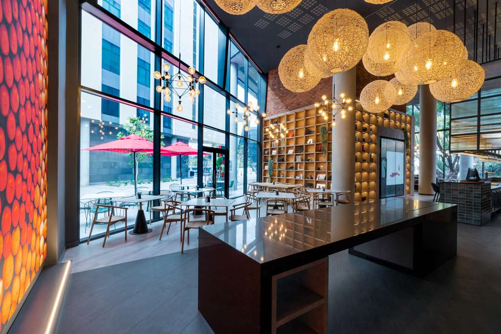 Images Radisson RED Johannesburg Rosebank