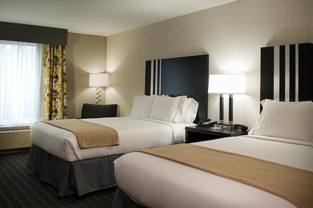 Images Holiday Inn Express & Suites Madison Central by IHG