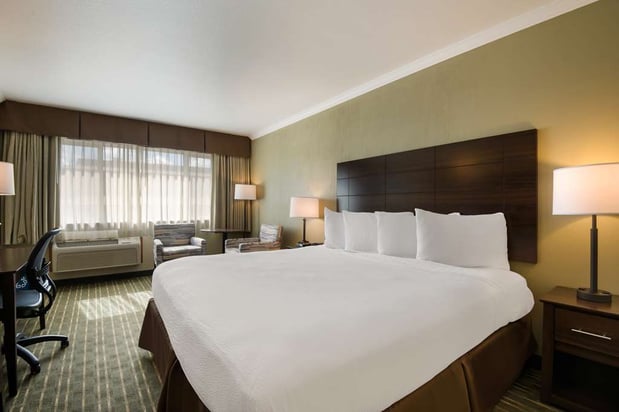 Images Best Western Holiday Hotel