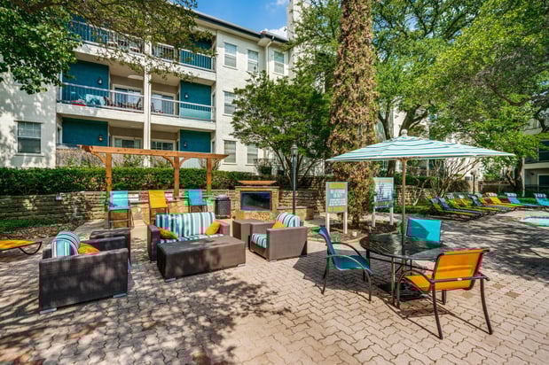 Images Estates at Las Colinas