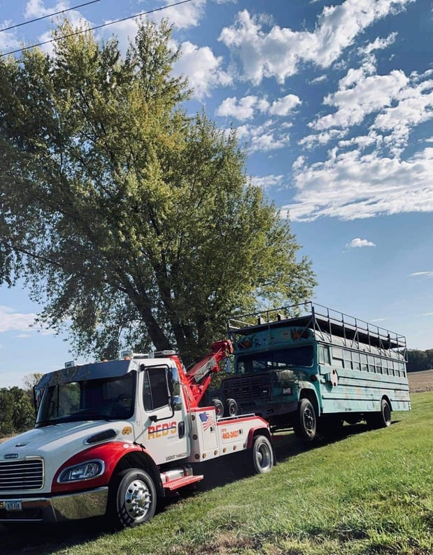 Images Reds Towing & Recovery, Inc