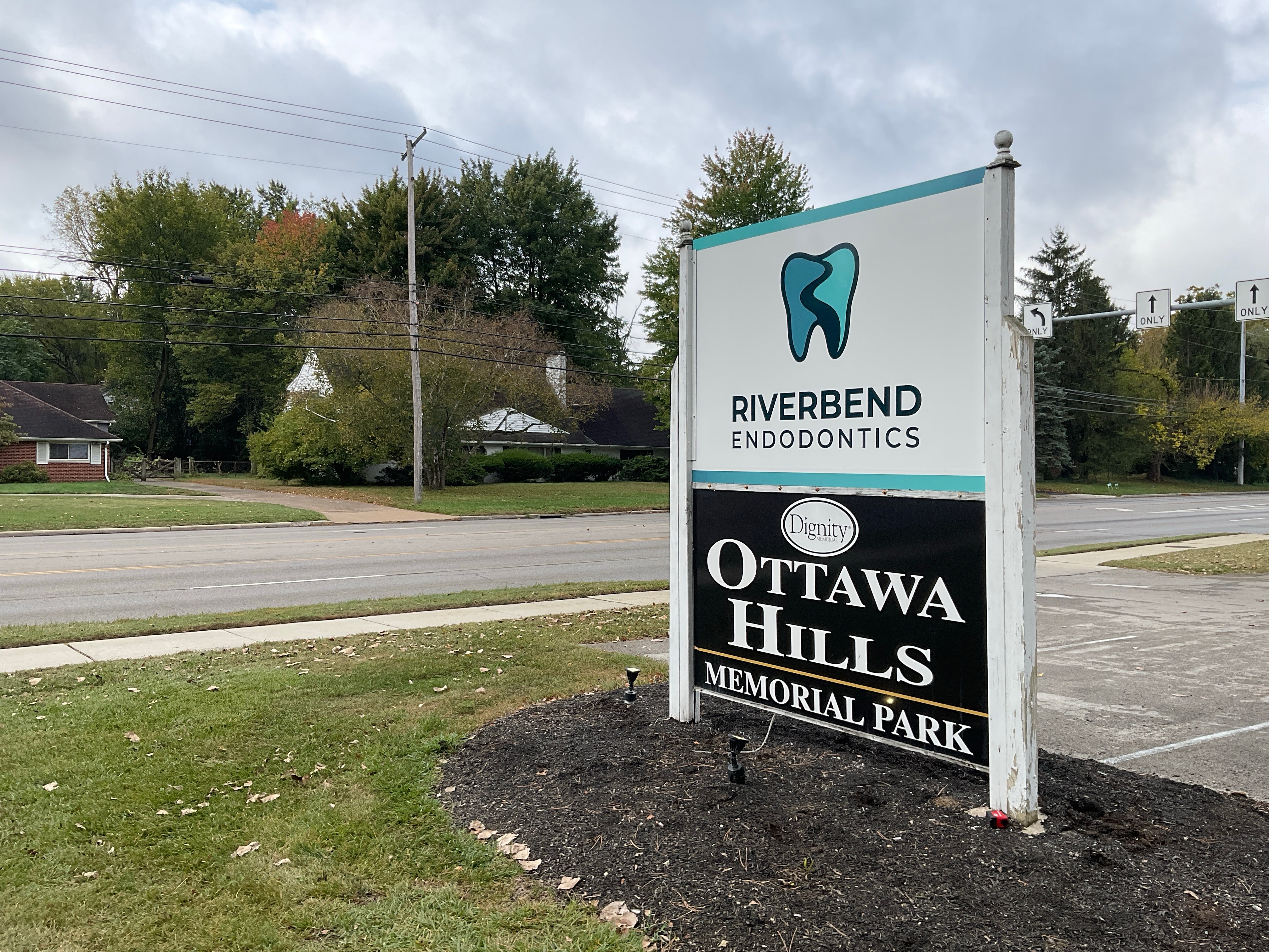 Riverbend Endodontics Image