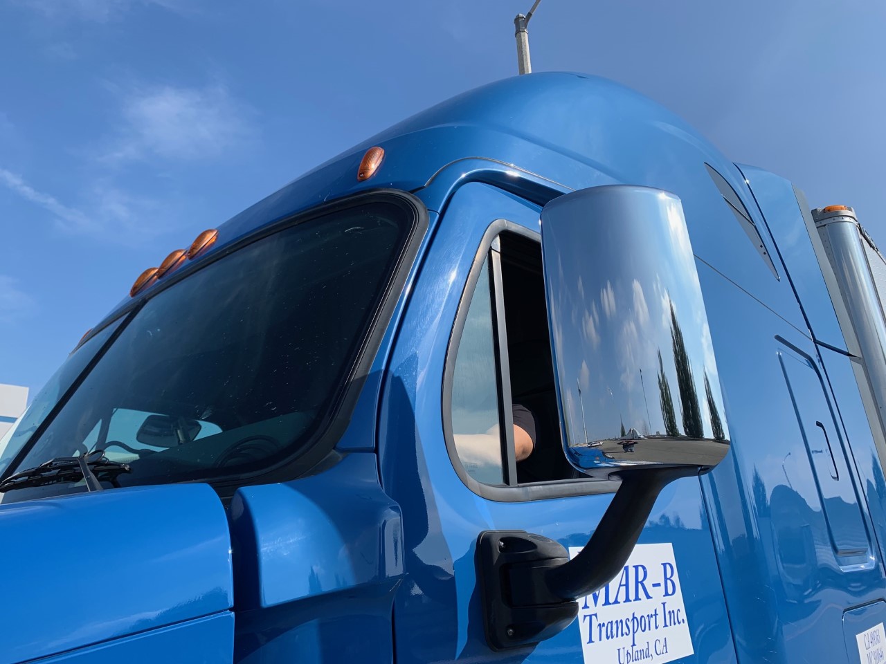 JVC Auto Glass- blue truck winshield