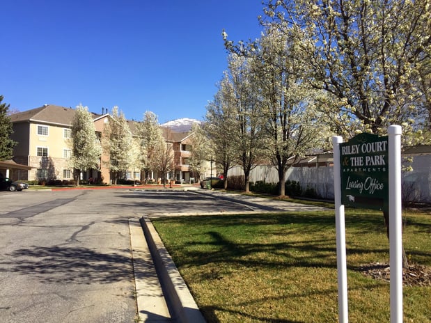 Images Riley Court Apartments