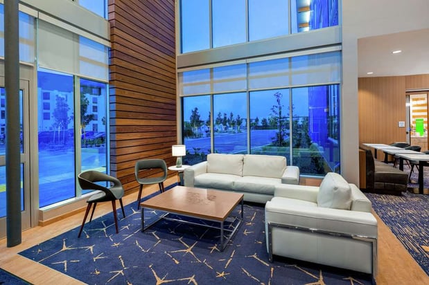 Images Hampton Inn & Suites San Diego Airport Liberty Station