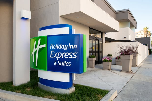 Images Holiday Inn Express & Suites Los Angeles Downtown West by IHG