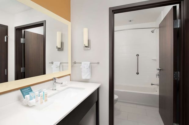 Images Homewood Suites by Hilton Kansas City Speedway