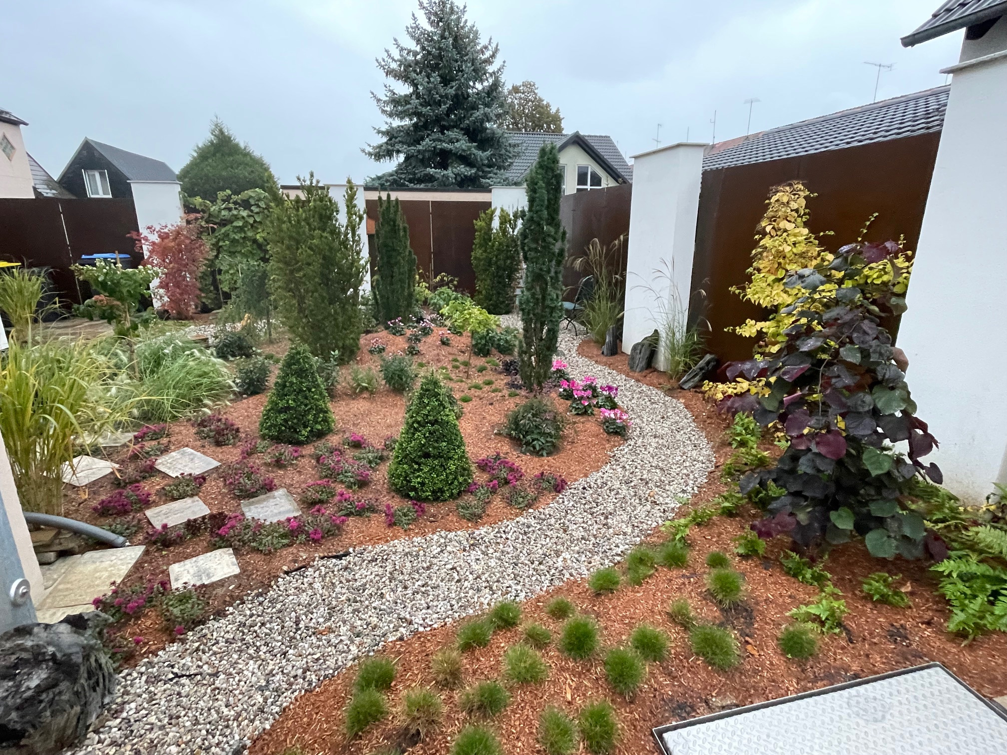 Haedi-Flor Gartengestaltung, Zur Kotzschbarhöhe 21 in Zwenkau