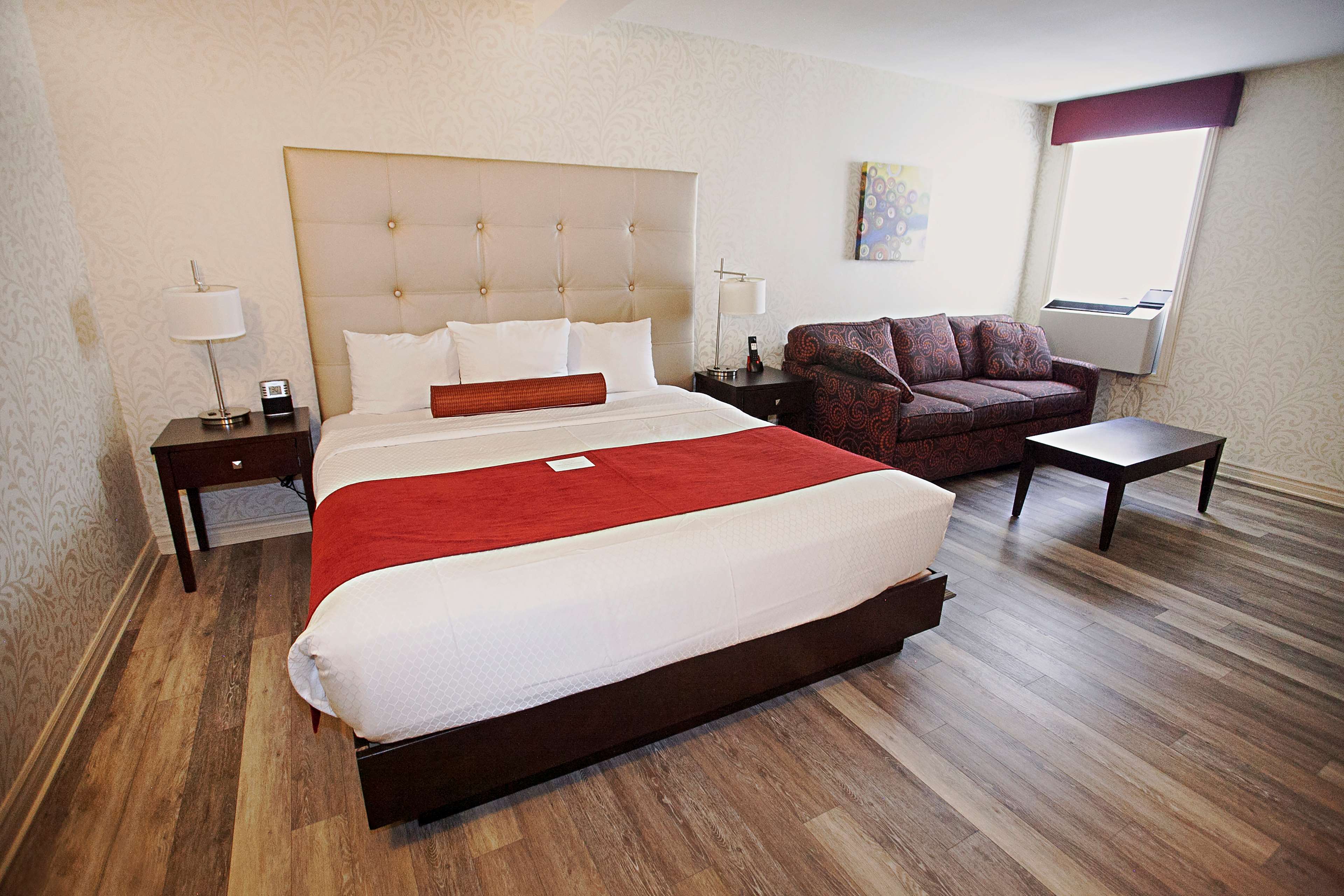 King Executive Guest Room Best Western Plus Montreal Downtown-Hotel Europa Montreal (514)866-6492