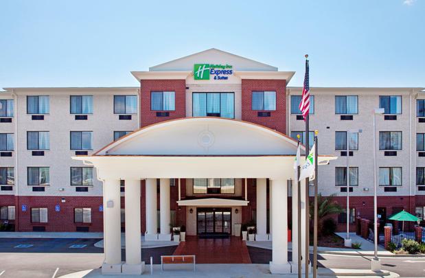 Images Holiday Inn Express & Suites Biloxi- Ocean Springs by IHG