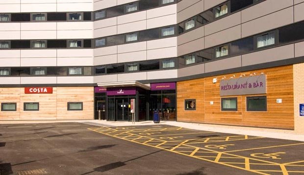 Images Premier Inn Manchester Airport M56 J6 Runger Lane North hotel