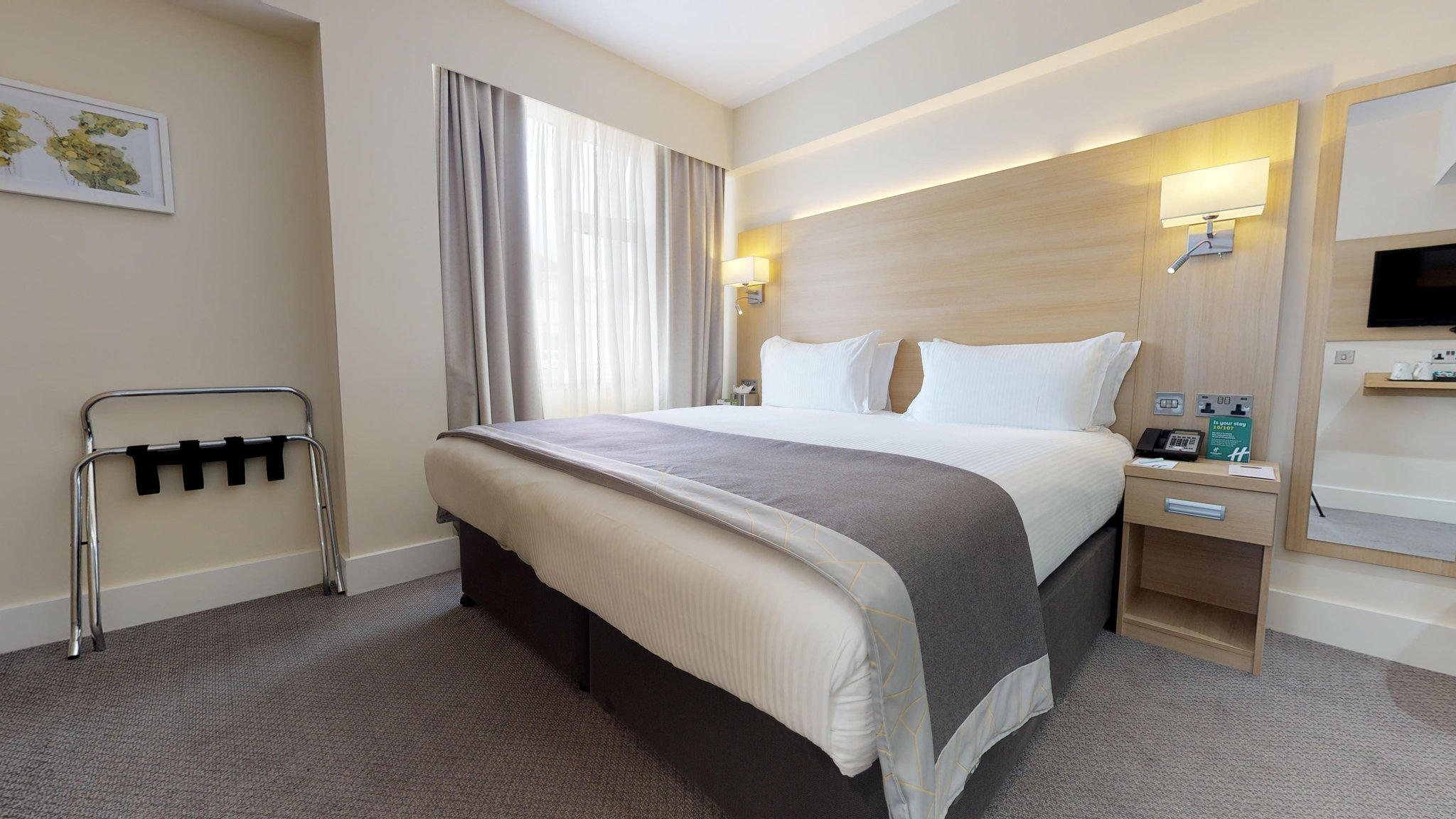 Images Holiday Inn London - Kensington High St., an IHG Hotel