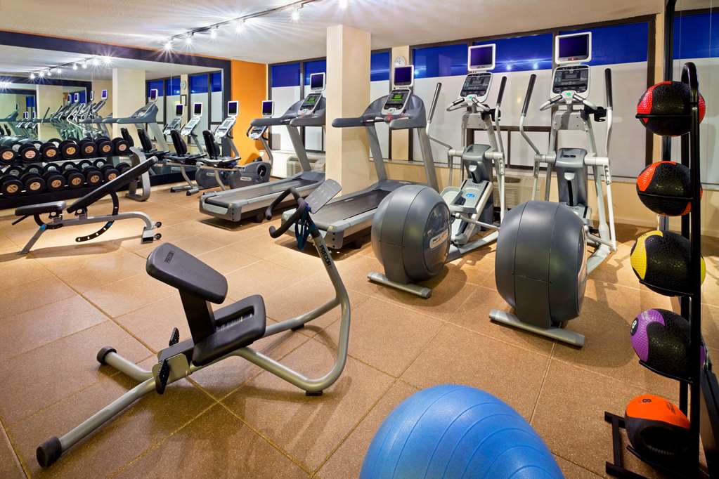Health club  fitness center  gym Hilton Springfield Springfield (703)971-8900