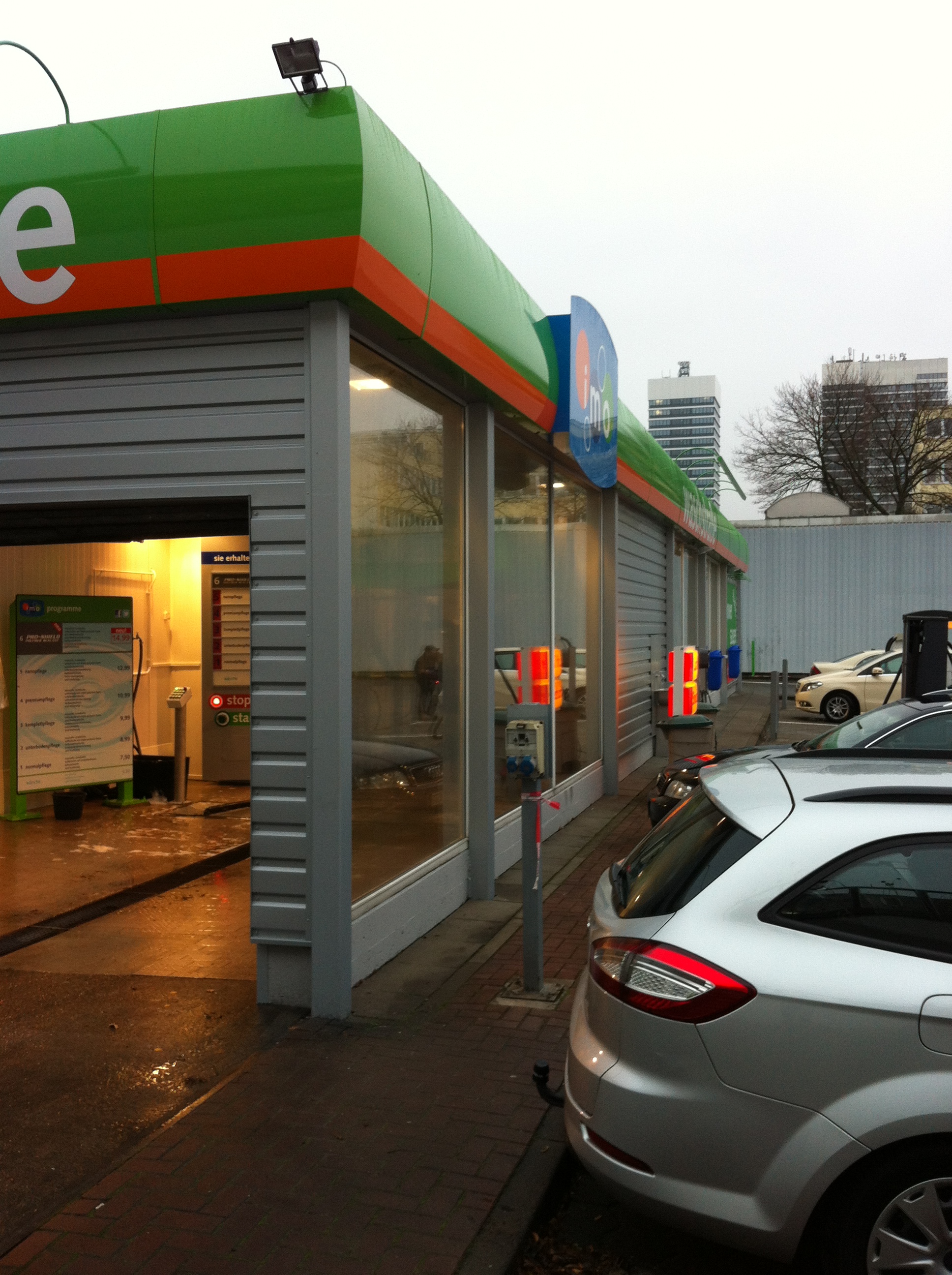 IMO Car Wash, Winterhuder Weg 72 - 74 in Hamburg