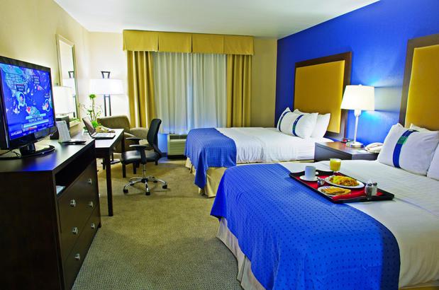 Images Holiday Inn & Suites Phoenix Airport by IHG