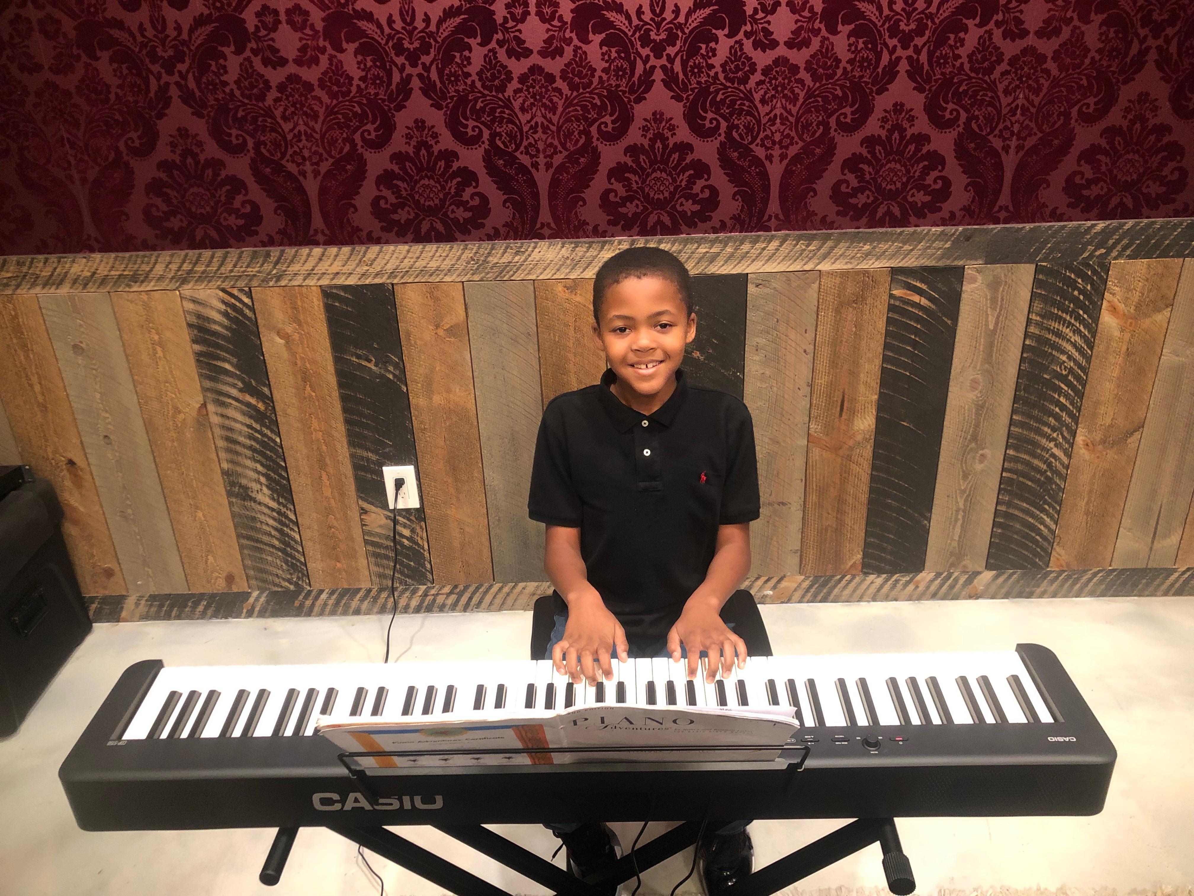 Big Star Music Academy Piano Lesson