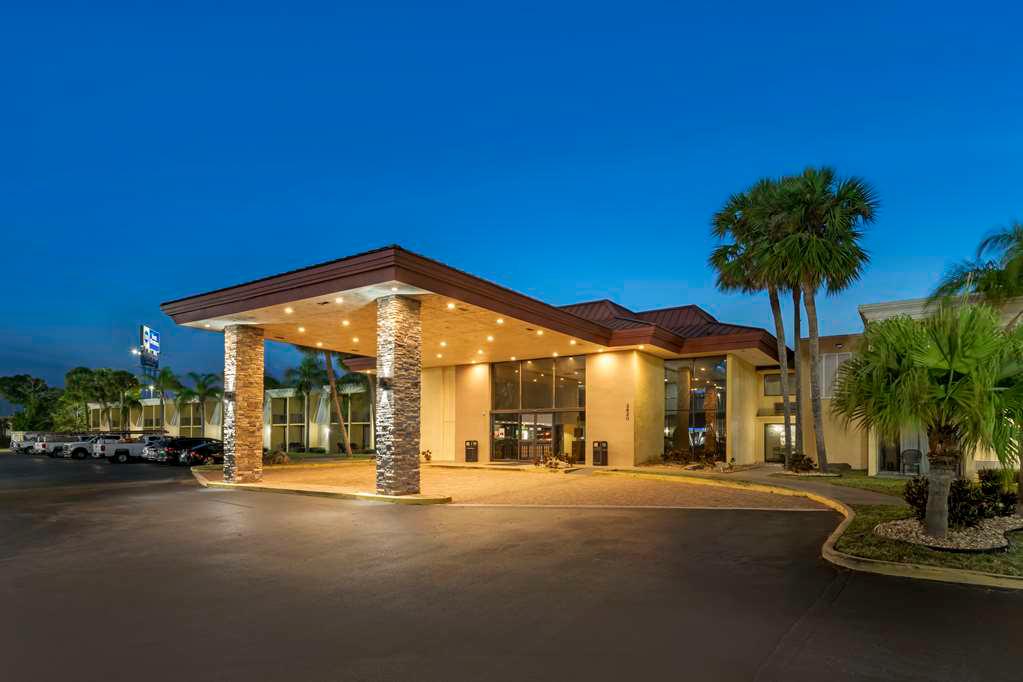 Exterior Best Western International Speedway Hotel Daytona Beach (386)258-6333