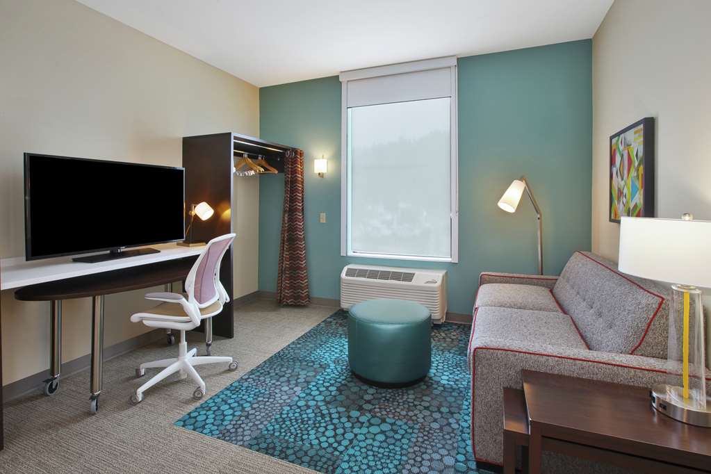 Guest room