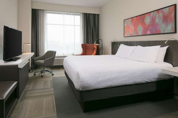 Images Hilton Garden Inn Iowa City Downtown University