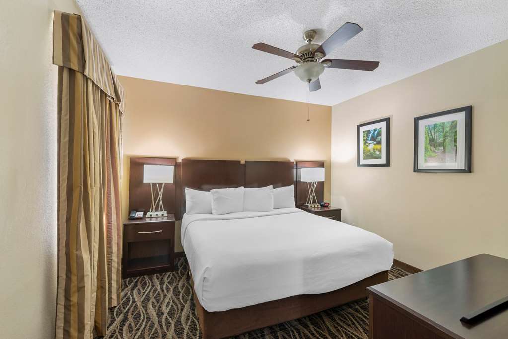 Whirlpool King Suite