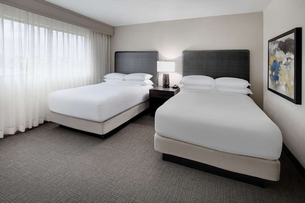 Images Embassy Suites by Hilton Detroit Troy Auburn Hills